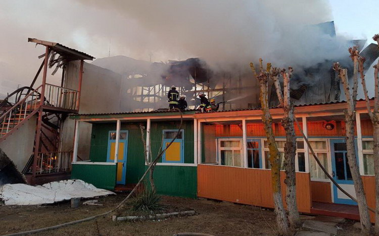 25 февраля на территории баз отдыха «Надзбручье» и «Черемшина» произошел пожар