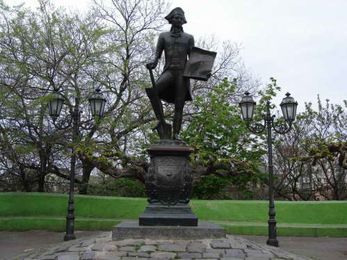 Памятник Дерибасу Одесса фото координаты