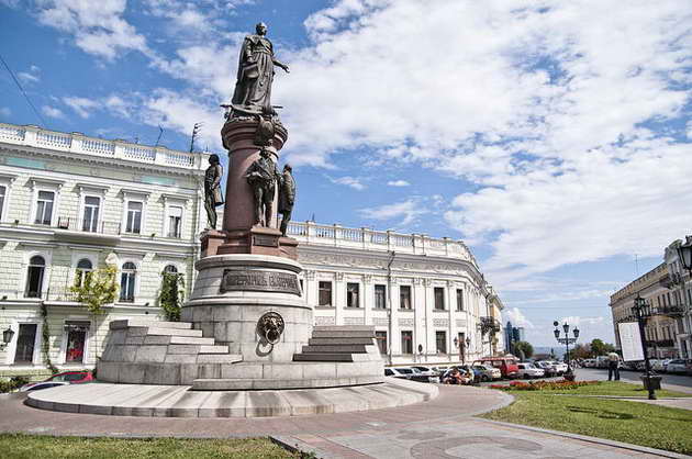 Памятник основателям Одессы Одесса фото координаты