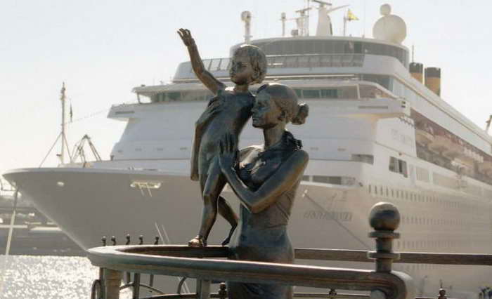 Памятник Жене моряка Одесса фото координаты
