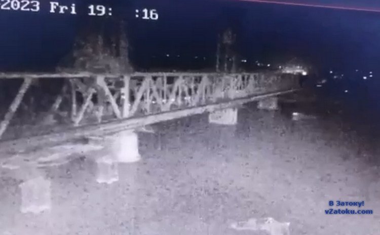 ВС РФ нанесли удар подводным дроном по мосту в Затоке